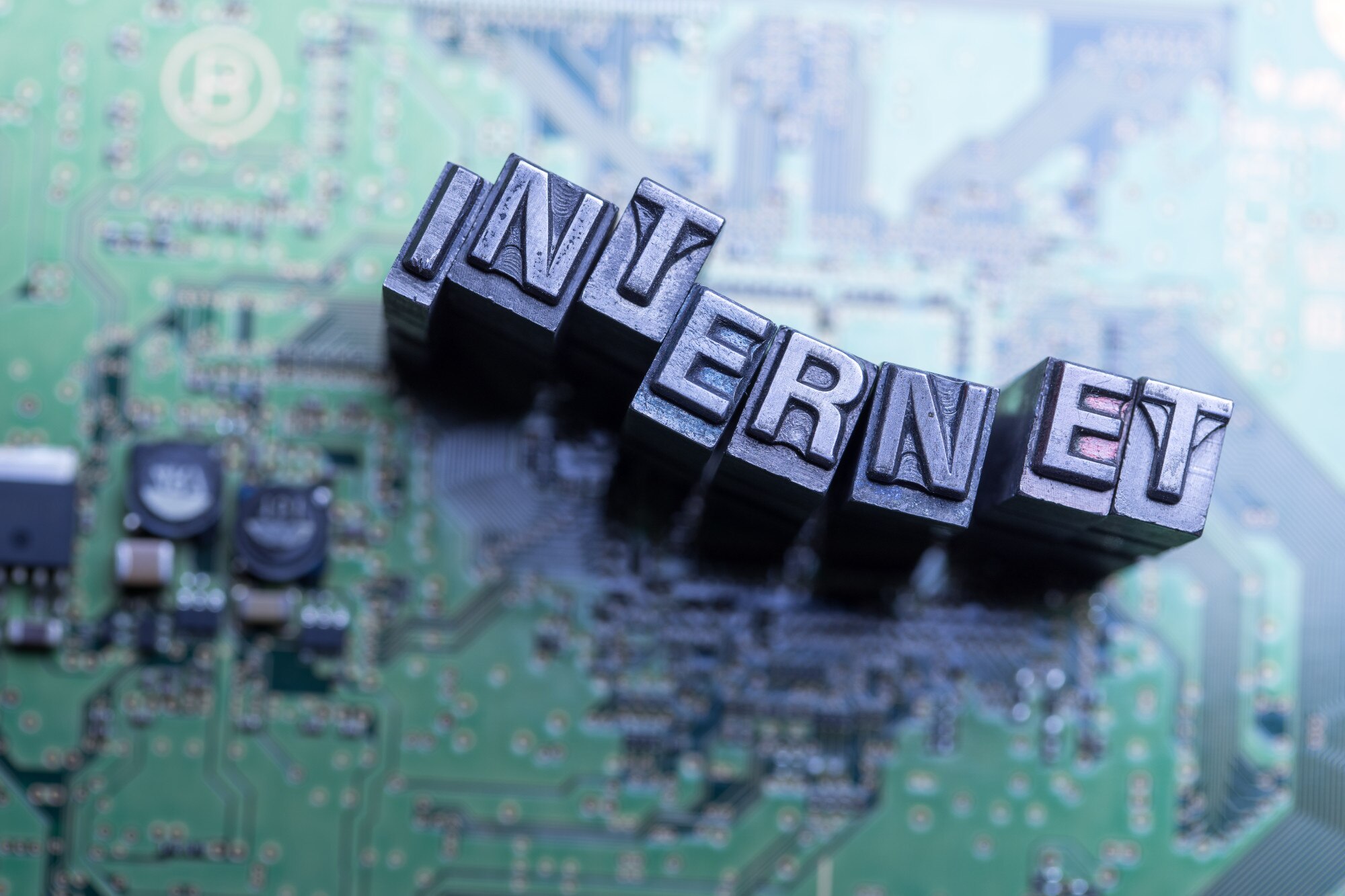 Internet, media społecznościowe i blog projekt strony internetowej