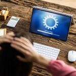 Aktualizacja oprogramowania sprzętowego laptopa przez Internet